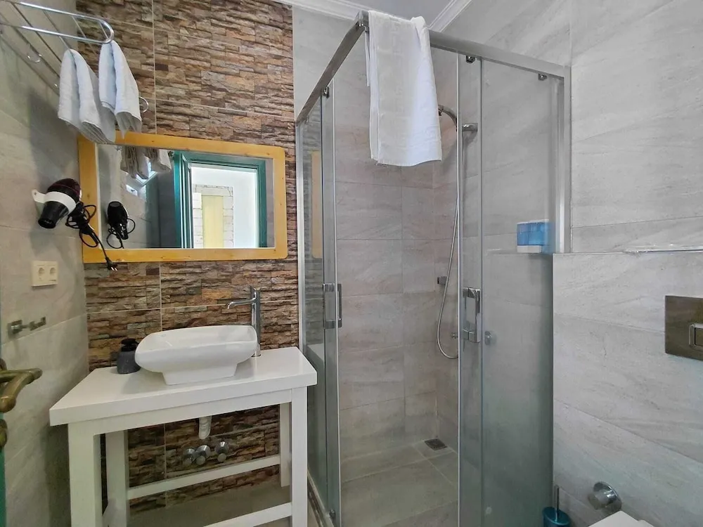 Deluxe Tek Büyük Yataklı Oda, Balkon