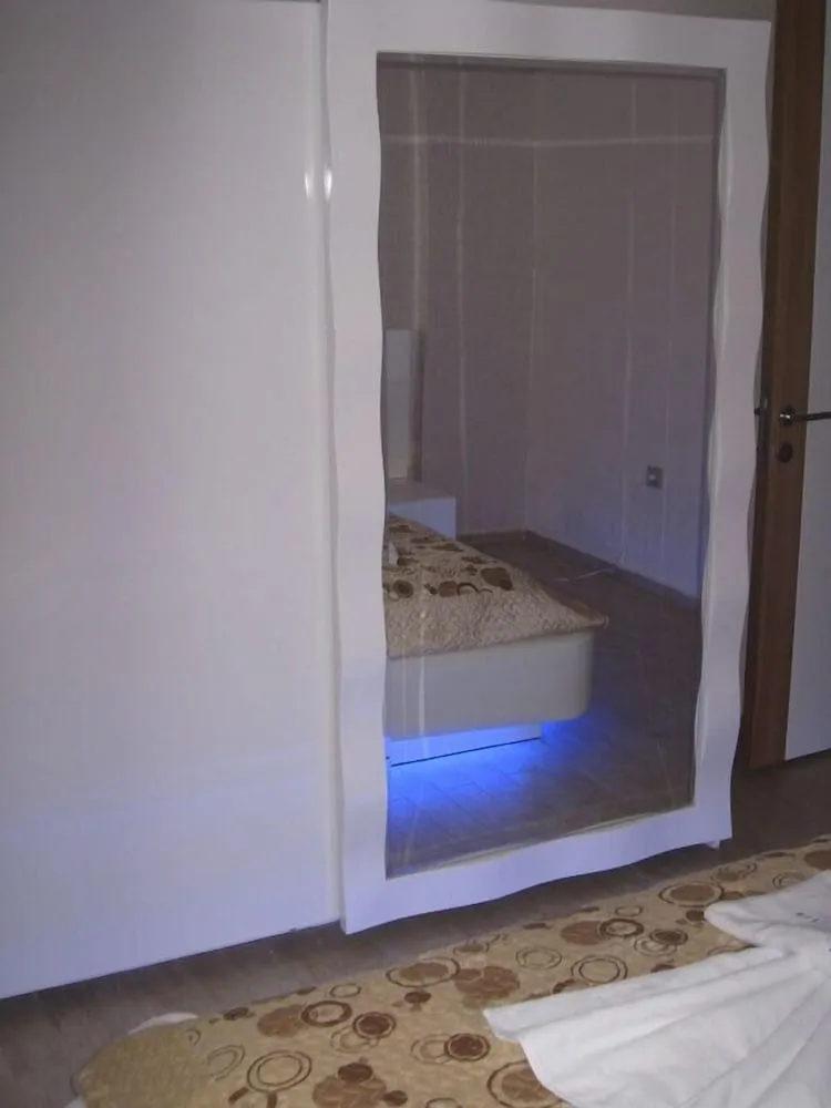 Süit, 2 Yatak Odası, Kısmi Deniz Manzaralı (4 Pax)