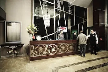 Demora Hotel