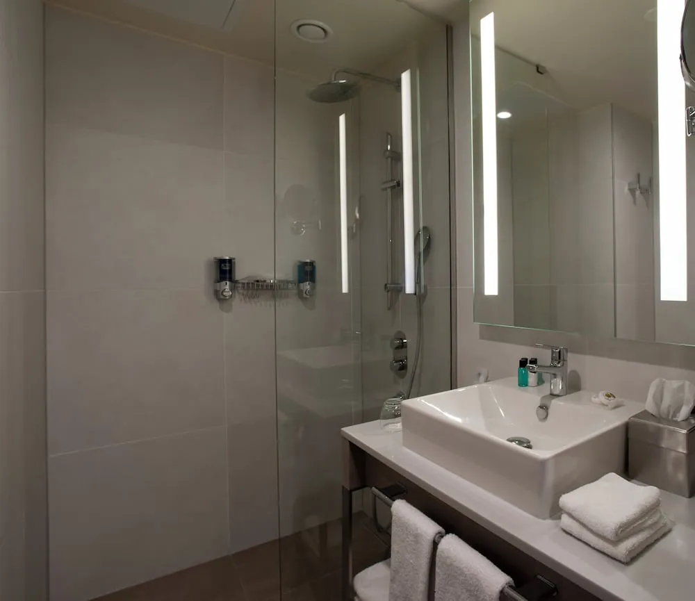 Oda, 1 En Büyük (King) Boy Yatak, Balkon, Şehir Manzaralı