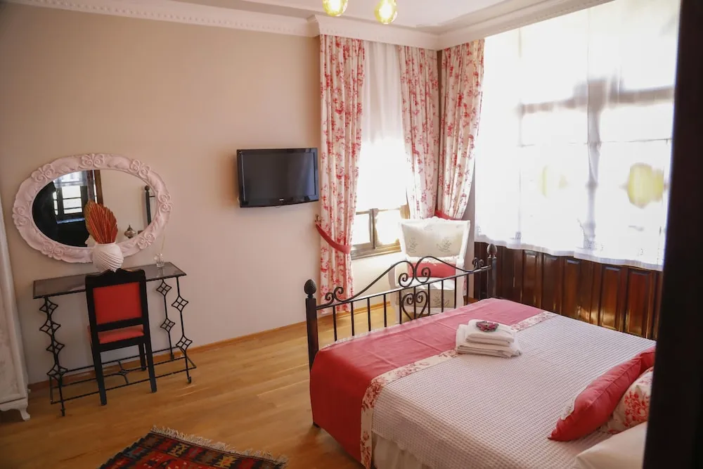 Luxury Süit, Sıcak Su Küveti