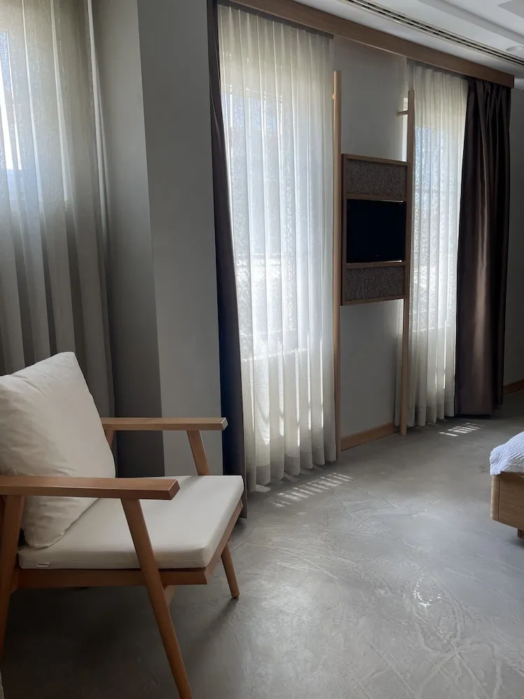 Superior Tek Büyük veya İki Ayrı Yataklı Oda