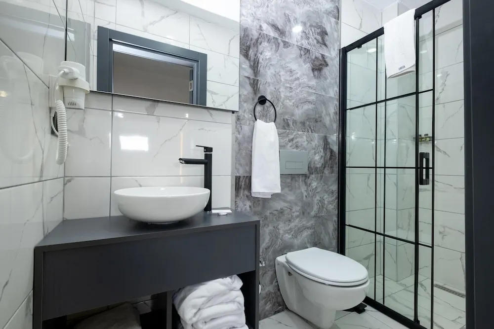 Deluxe Üç Kişilik Oda