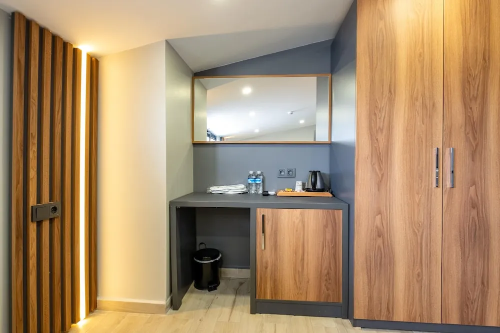 Deluxe Üç Kişilik Oda