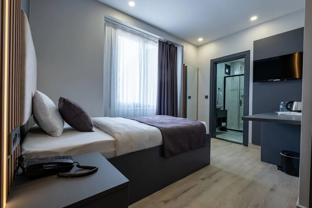 Deluxe Tek Kişilik Oda