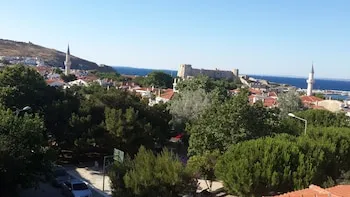 Alaybey Ada Evi