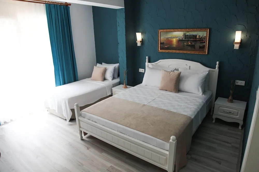 Family Üç Kişilik Oda