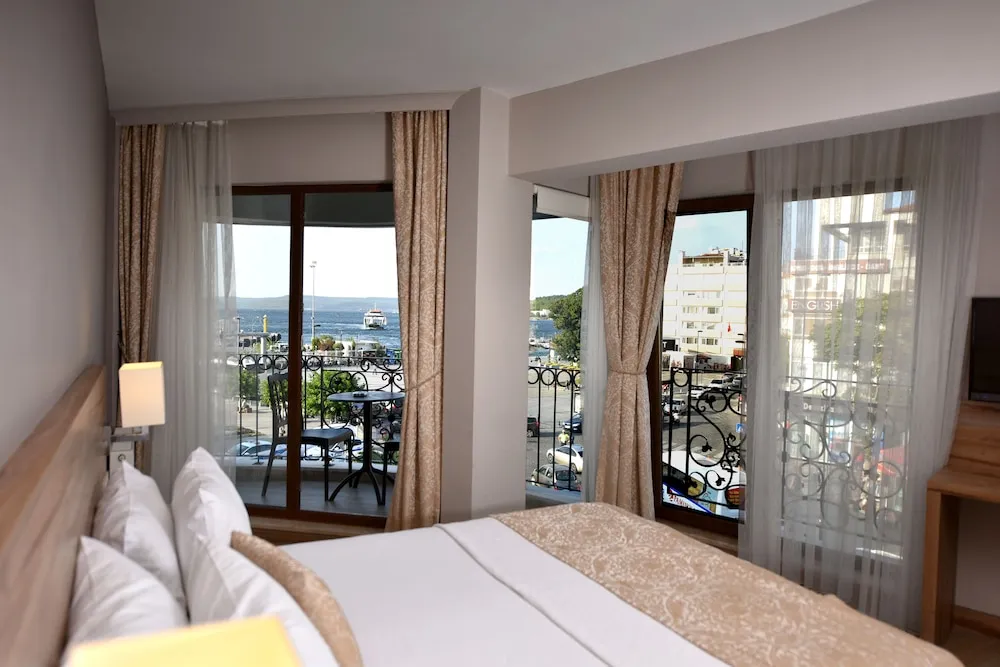 Deluxe Oda, Balkon, Deniz Manzaralı