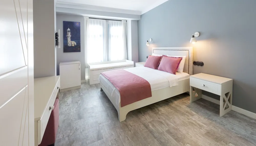 Deluxe Üç Kişilik Oda