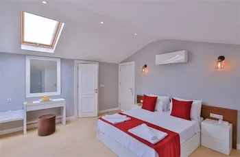 Lale Hotel
