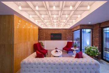 Lale Hotel