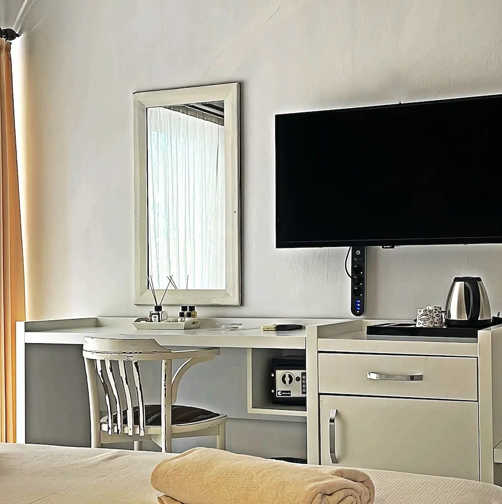 Tek Büyük Yataklı Oda, Balkon