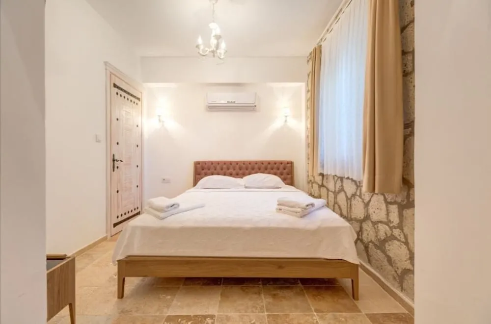 Basic Villa, 3 Yatak Odası, Sigara İçilmez (Larahan)