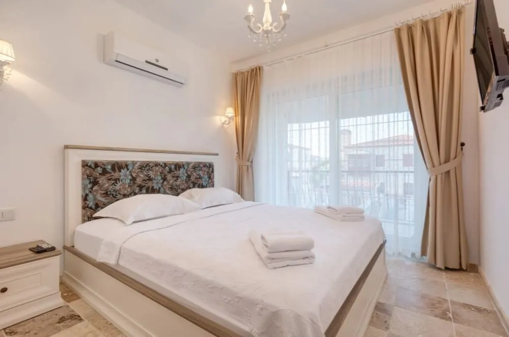 Basic Villa, 3 Yatak Odası, Sigara İçilmez (Larahan)