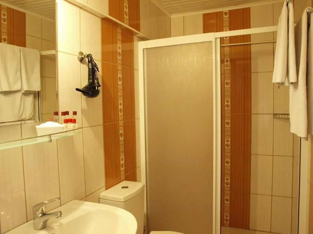 Standard Dört Kişilik Oda
