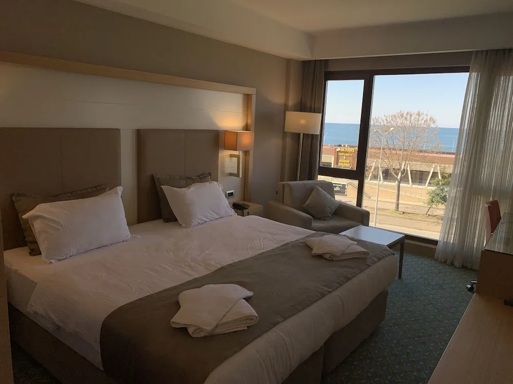 Deluxe Tek Büyük Yataklı Oda, Deniz Manzaralı
