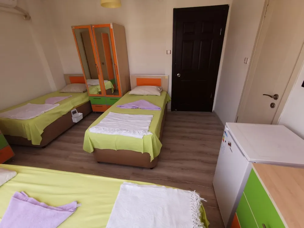 Basic Üç Kişilik Oda, 1 Yatak Odası