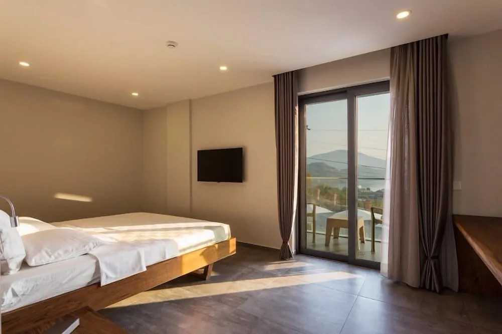 Deluxe Tek Büyük Yataklı Oda, Deniz Manzaralı