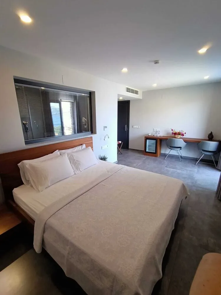 Deluxe Tek Büyük Yataklı Oda, Deniz Manzaralı
