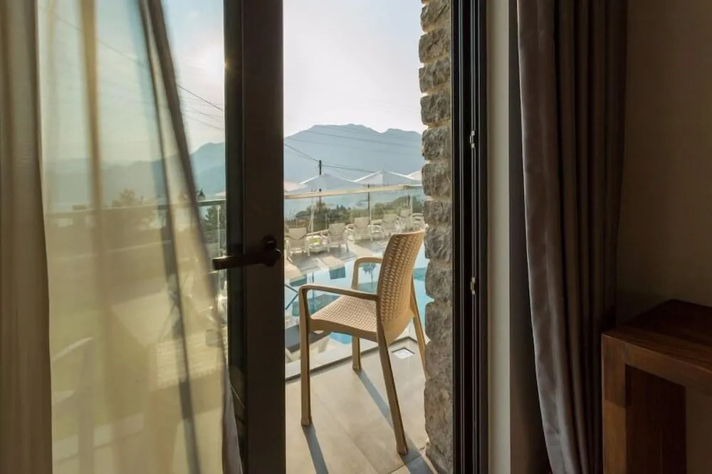Deluxe Tek Büyük Yataklı Oda, Deniz Manzaralı