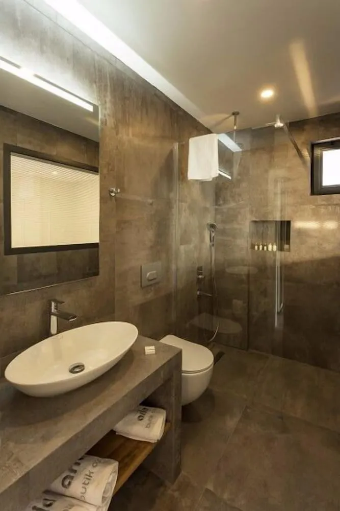 Deluxe Tek Büyük Yataklı Oda, Deniz Manzaralı