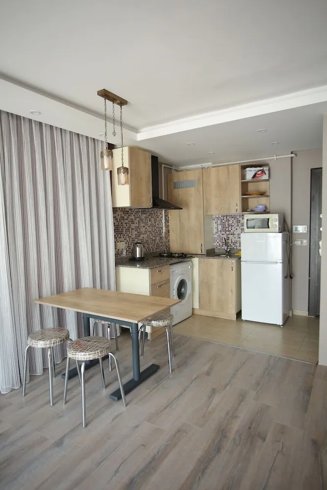 Classic Oda, 2 Büyük (Queen) Boy Yatak