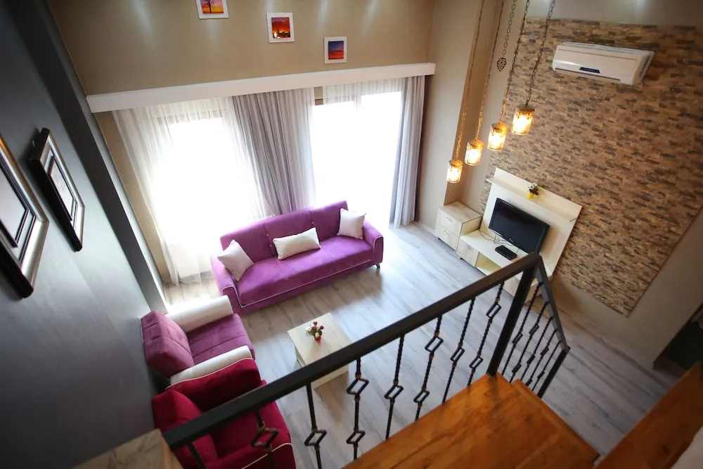 Classic Oda, 2 Büyük (Queen) Boy Yatak