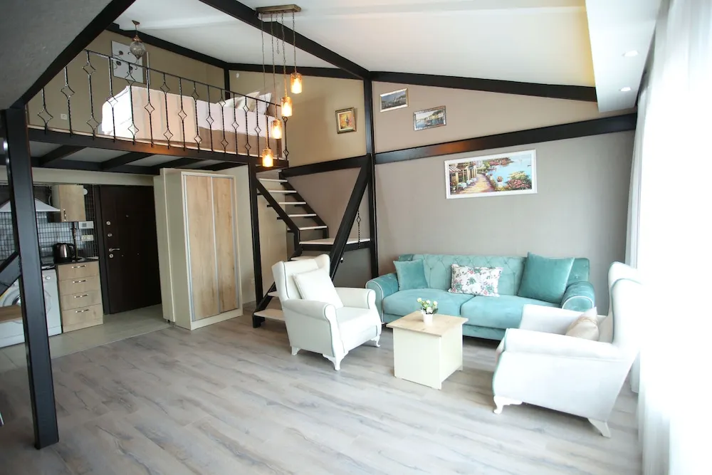 City Çatı Katı (Loft), 2 Büyük (Queen) Boy Yatak