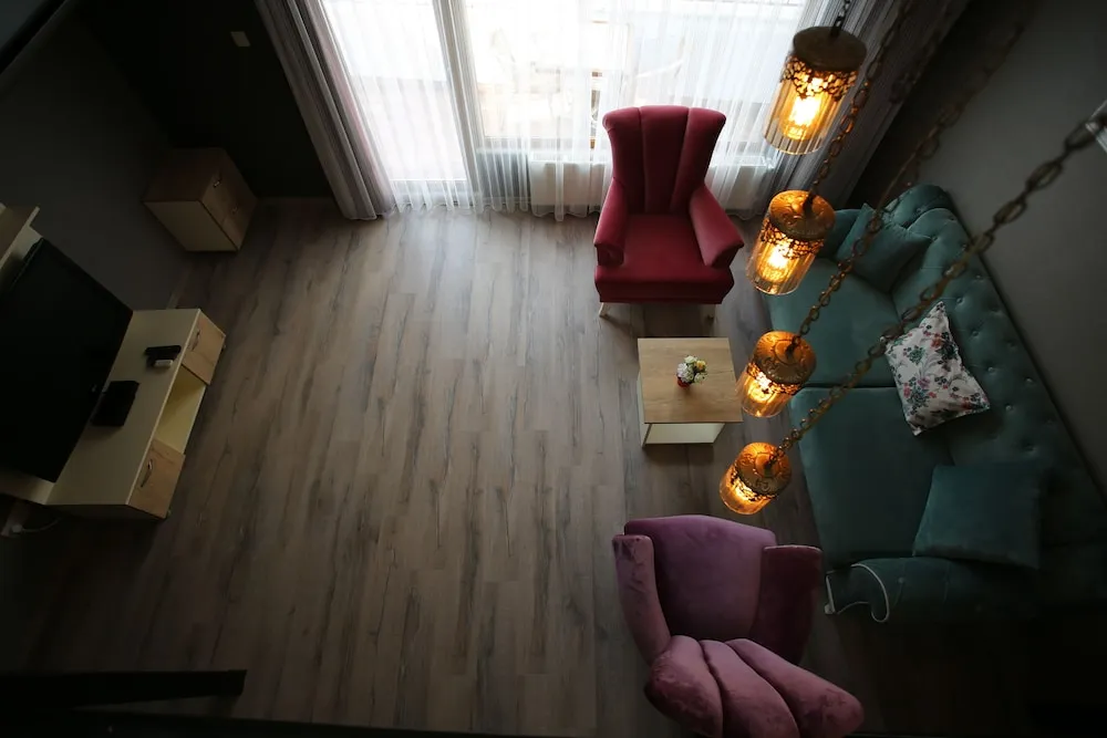 City Çatı Katı (Loft), 2 Büyük (Queen) Boy Yatak