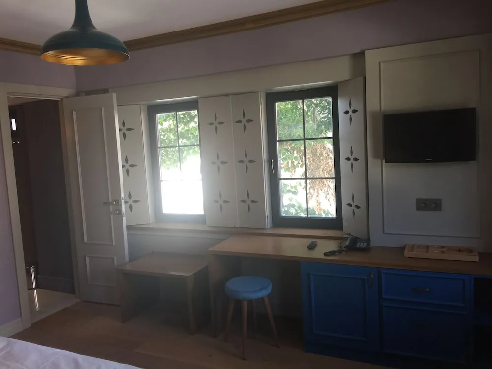 Economy Tek Büyük Yataklı Oda