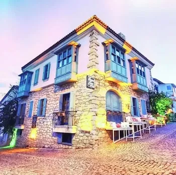 Beyaz Kapı Boutique Hotel