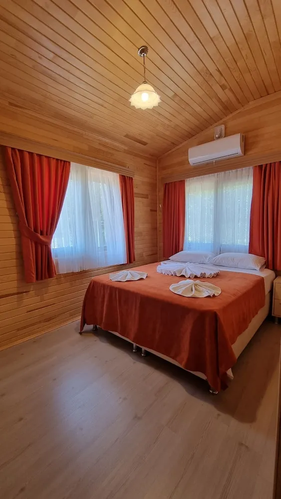 Premium Bungalov, 1 Yatak Odası, Küçük Mutfak, Bahçeli