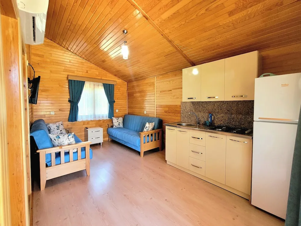 Superior Bungalov, 1 Yatak Odası, Küçük Mutfak, Bahçeli