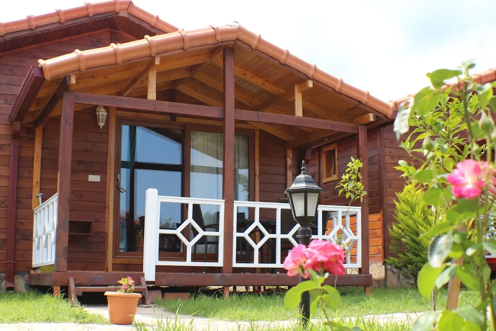 Superior Bungalov, 1 Yatak Odası, Küçük Mutfak, Bahçeli