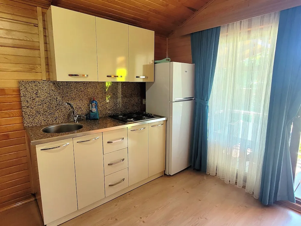 Superior Bungalov, 1 Yatak Odası, Küçük Mutfak, Bahçeli