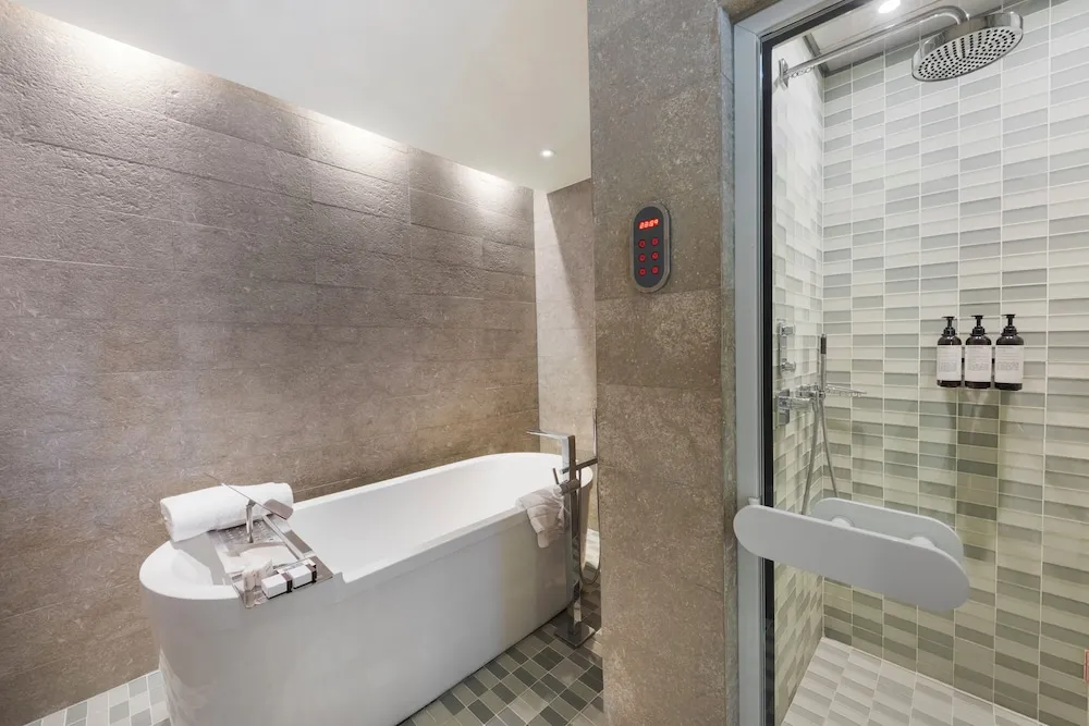 Deluxe Oda, 2 Tek Kişilik Yatak