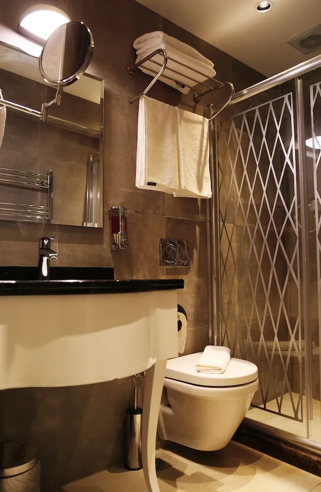 Standard Üç Kişilik Oda, Sigara İçilmez