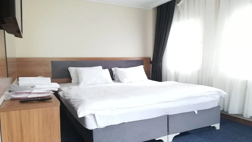 Deluxe Tek Büyük Yataklı Oda, 1 Yatak Odası, Dağ Manzaralı, Köşe