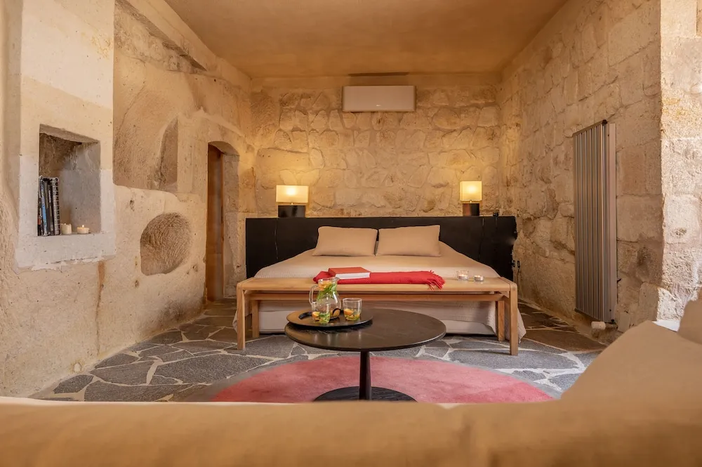 Deluxe Tek Büyük Yataklı Oda (Cave)