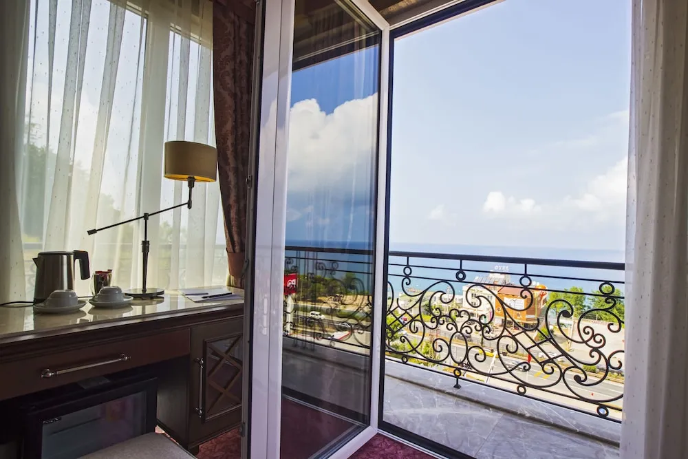 Deluxe Oda, Balkon, Deniz Manzaralı