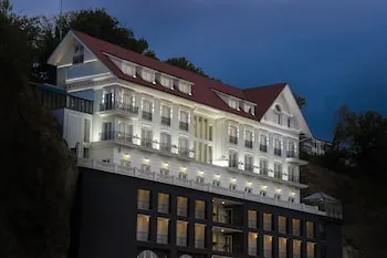 Mell Hotel