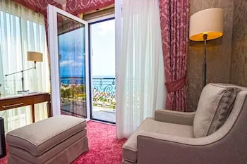 Mell Hotel