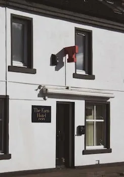 The Earn Hotel