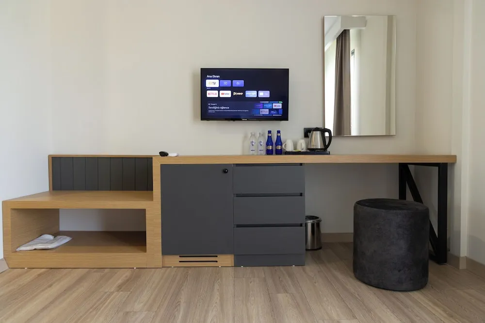 Deluxe Tek Büyük Yataklı Oda