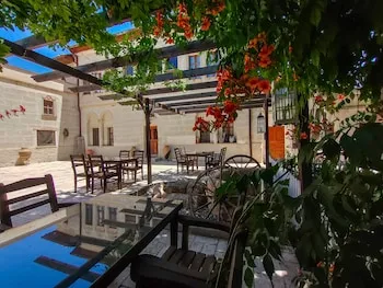 Hikmet's House