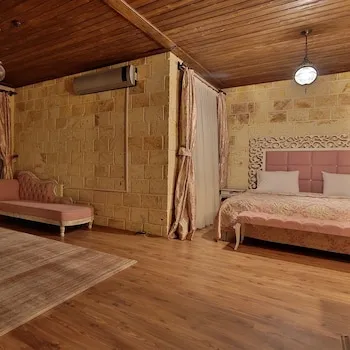 Elevres Stone House - Özel Sınıf