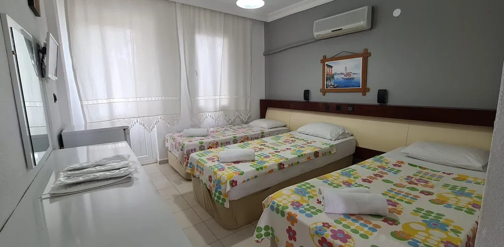 Standard Üç Kişilik Oda