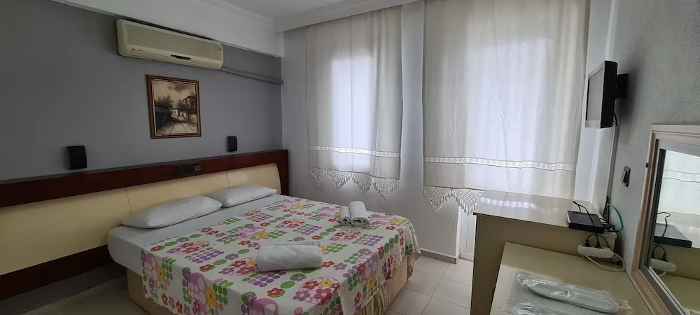 Standard Üç Kişilik Oda