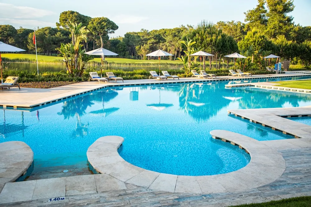 Azure Villa, 3 bedrooms, Sea water pool