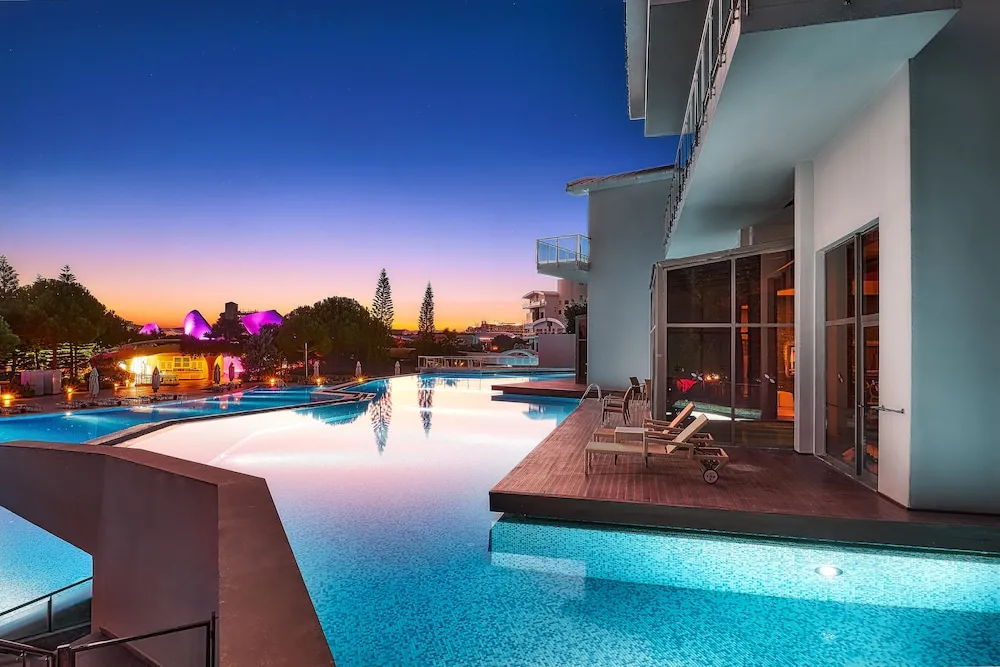 Diamond Suite